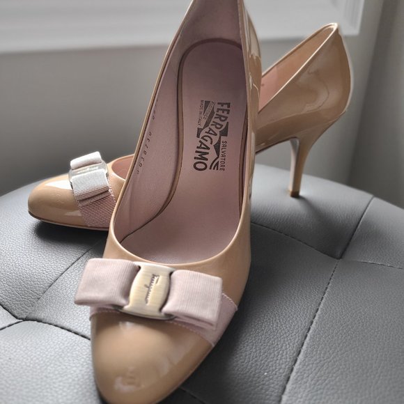 Salvatore Ferragamo heels patent nude - Picture 2 of 4